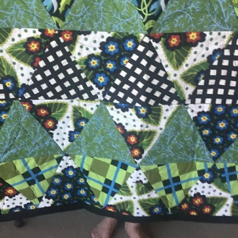 Handmade Lap Quilt Triangles  - Picture 14 of 14